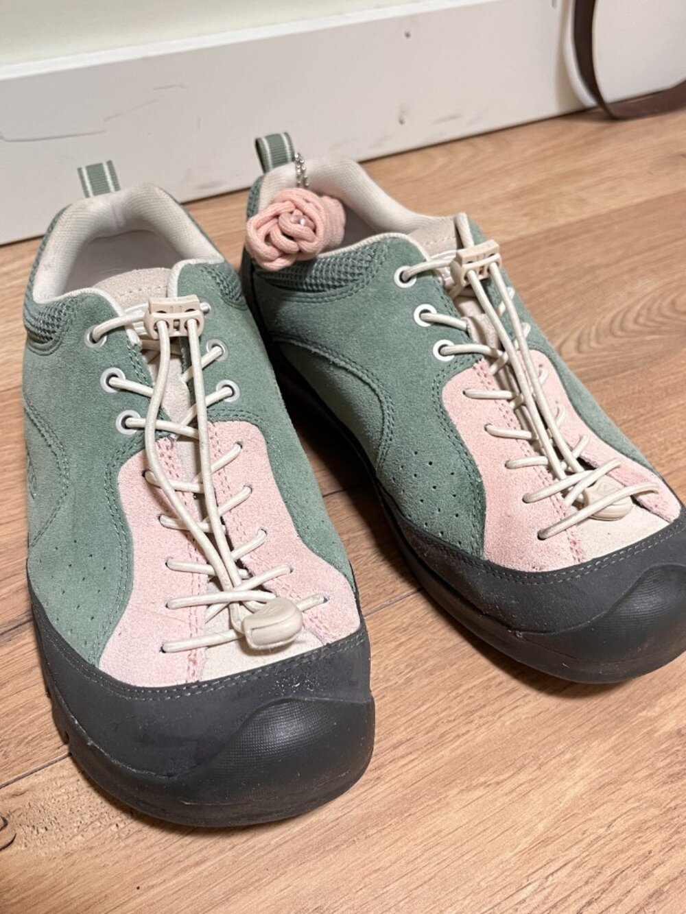 Keens Women's Jasper Rock Sneakers - Picture 2 of 6